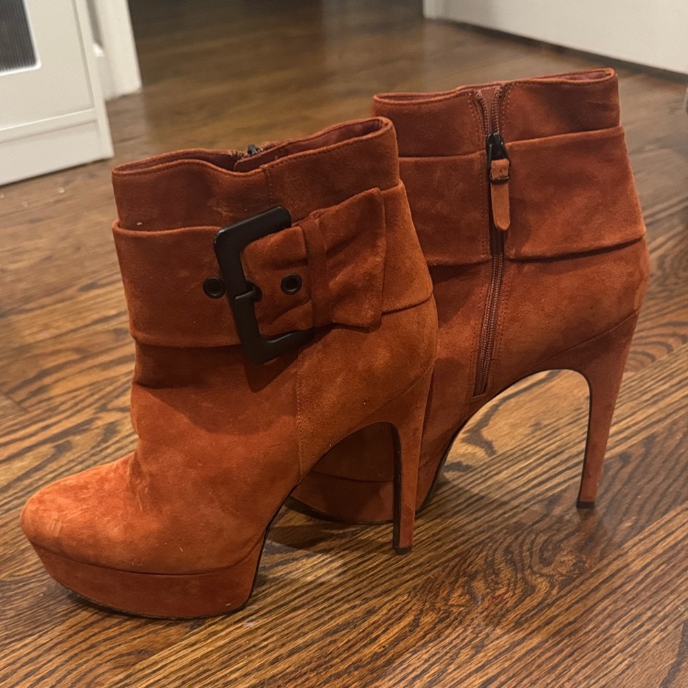 Via Spiga Rust Suede Heeled Boots